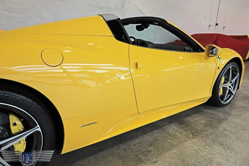 2015 Ferrari 458 Spider - Image 12 of 31