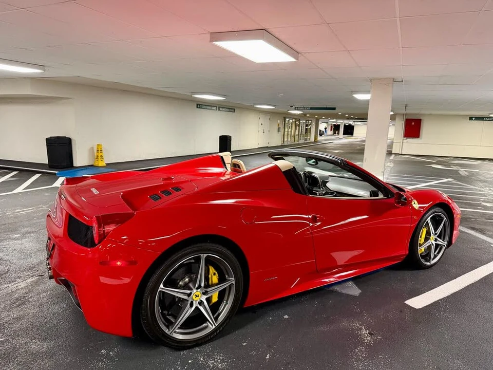 2015 Ferrari 458 Spider - Image 9 of 31