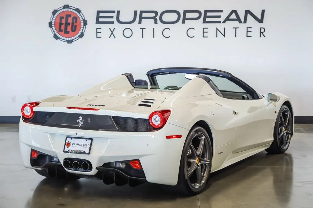2015 Ferrari 458 Spider - Image 13 of 31