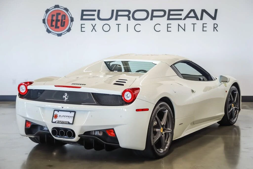 2015 Ferrari 458 Spider - Image 14 of 31