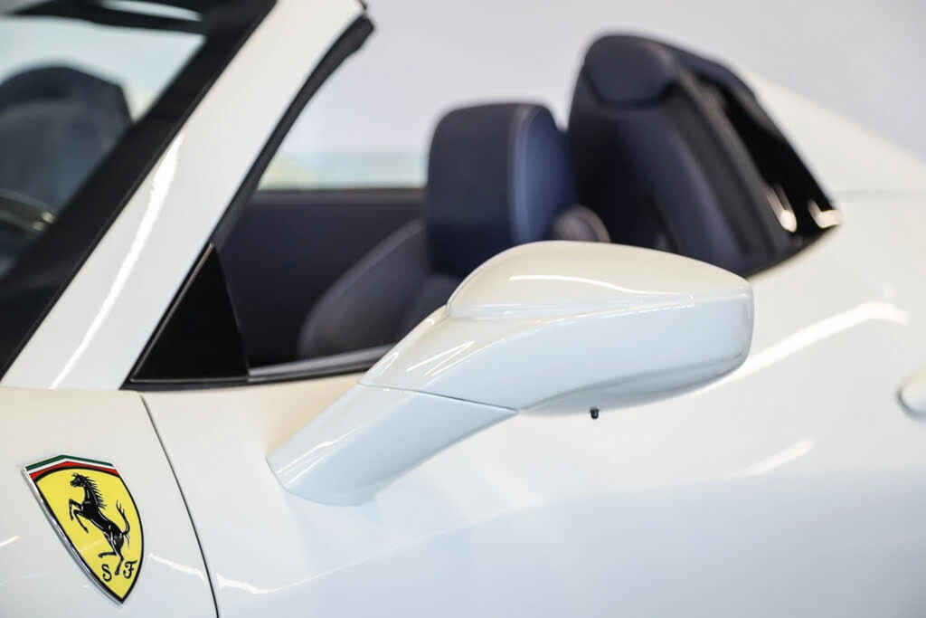 2015 Ferrari 458 Spider - Image 28 of 31