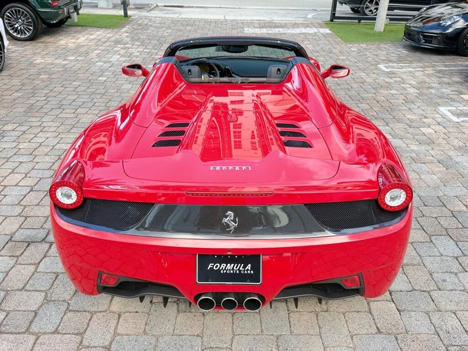 2015 Ferrari 458 Spider - Image 18 of 31