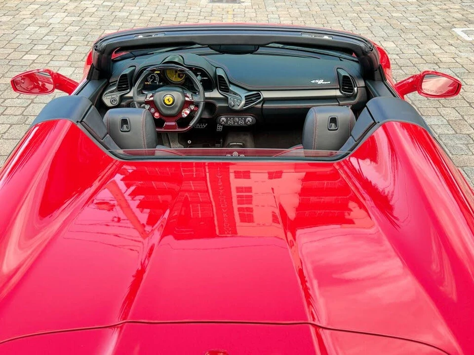 2015 Ferrari 458 Spider - Image 19 of 31