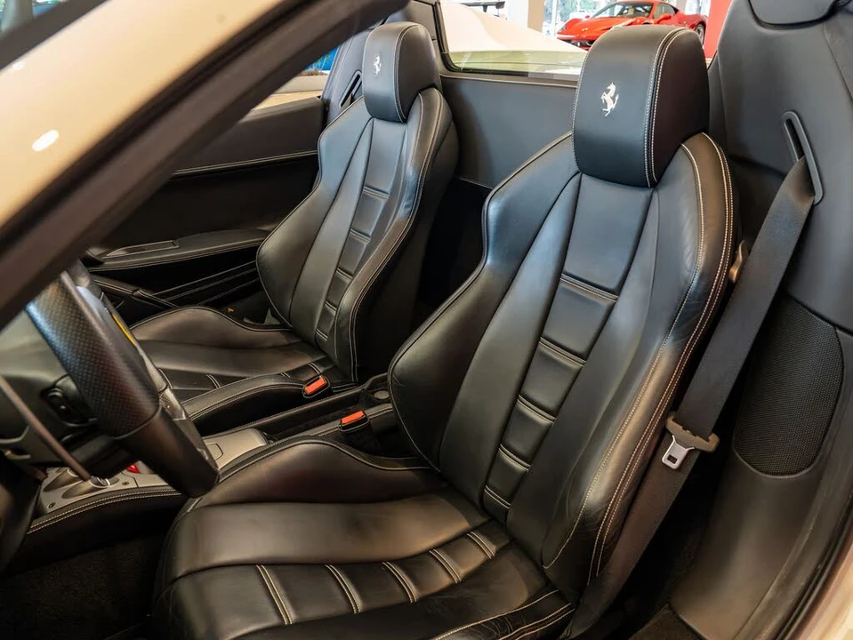2015 Ferrari 458 Spider - Image 11 of 31