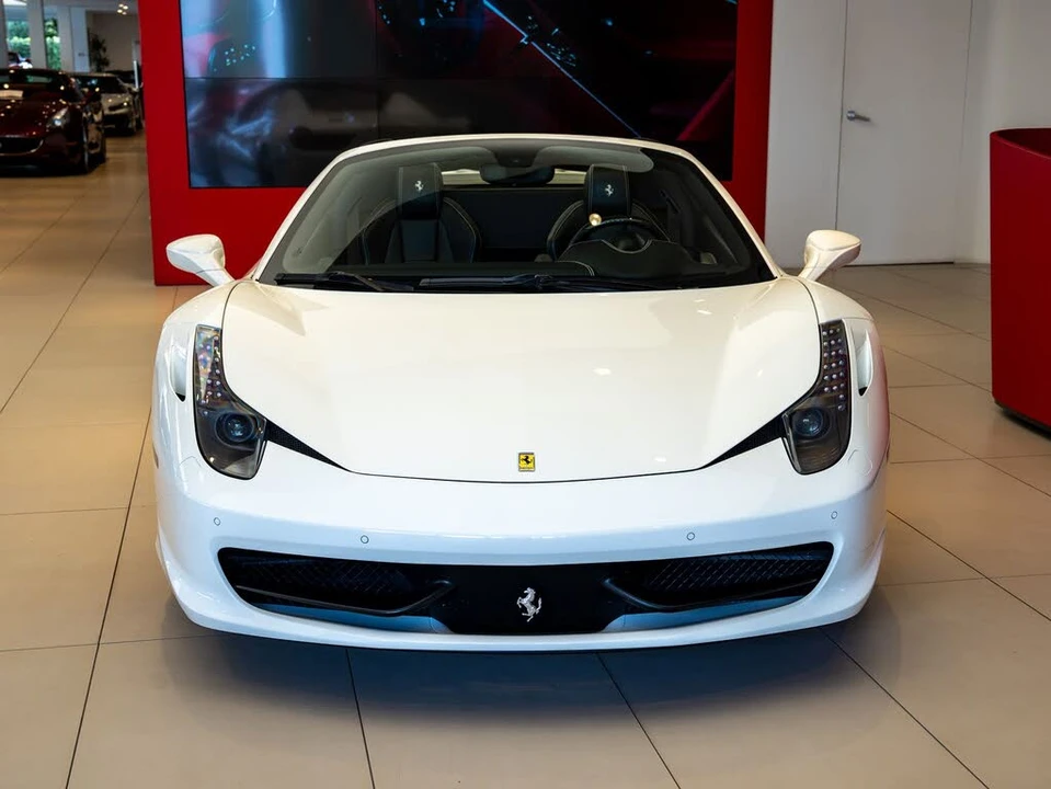 2015 Ferrari 458 Spider - Image 2 of 31