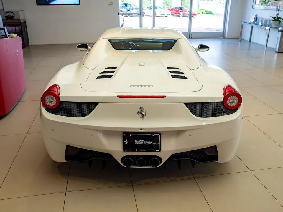 2015 Ferrari 458 Spider - Image 30 of 31
