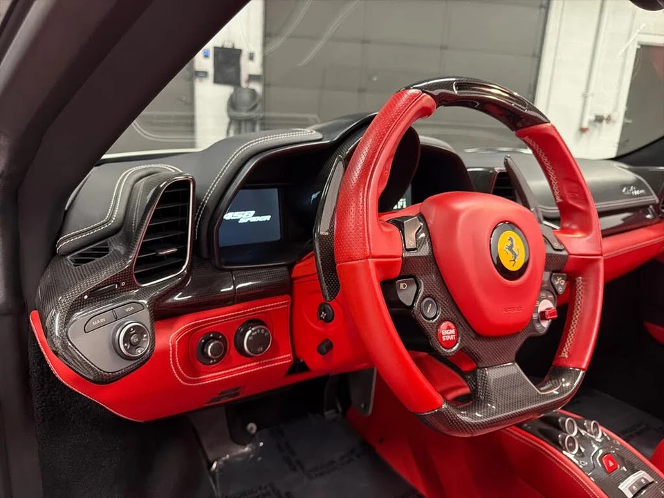 2015 Ferrari 458 Spider - Image 21 of 31