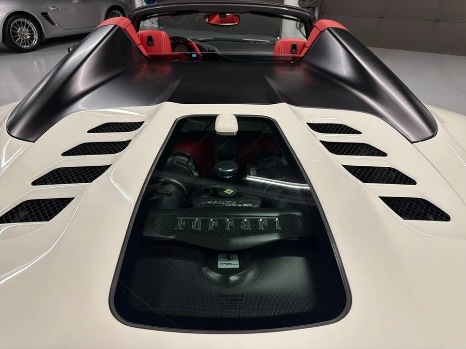 2015 Ferrari 458 Spider - Image 25 of 31