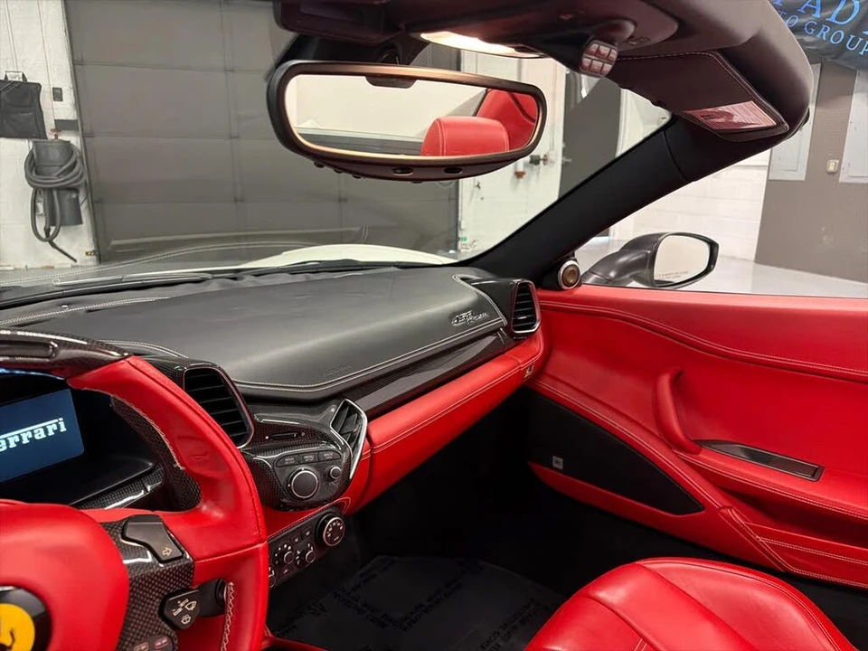 2015 Ferrari 458 Spider - Image 18 of 31