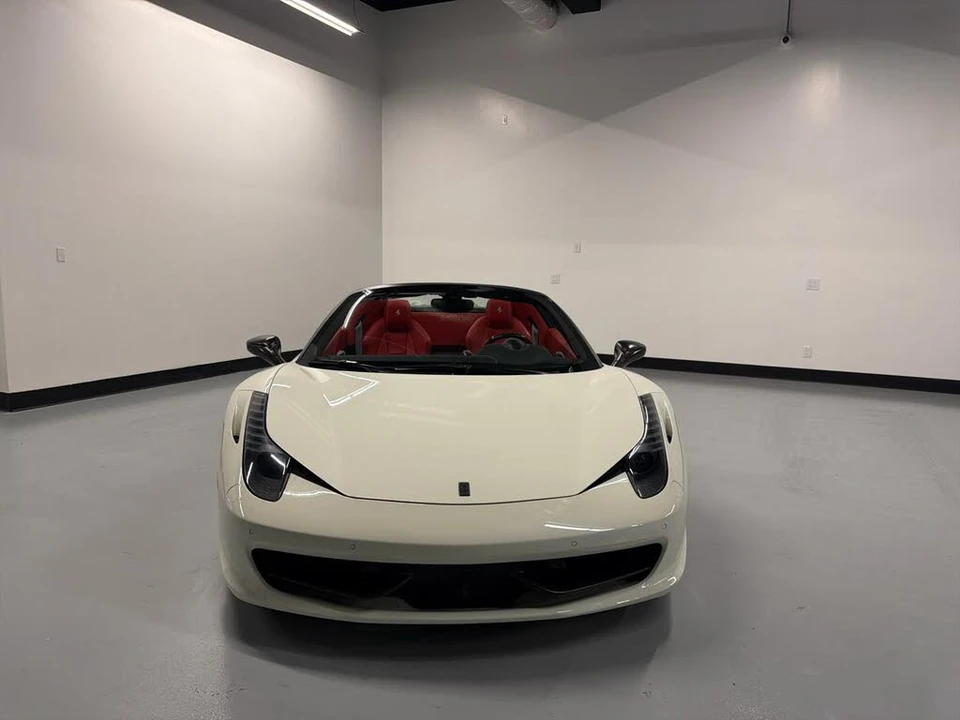 2015 Ferrari 458 Spider - Image 14 of 31