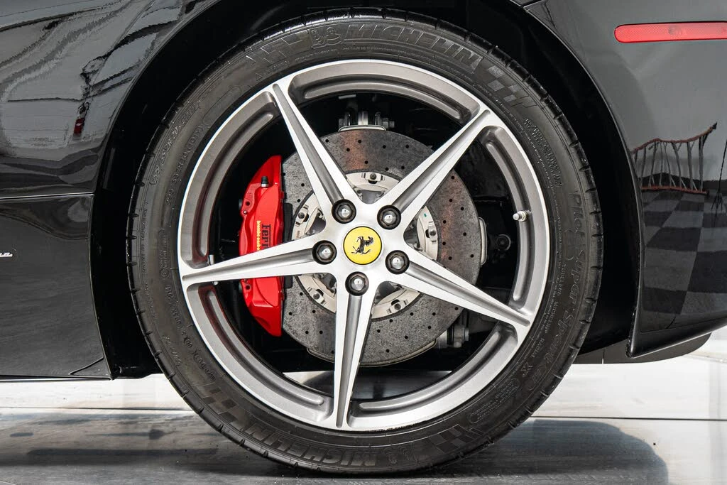 2015 Ferrari 458 Spider - Image 10 of 31