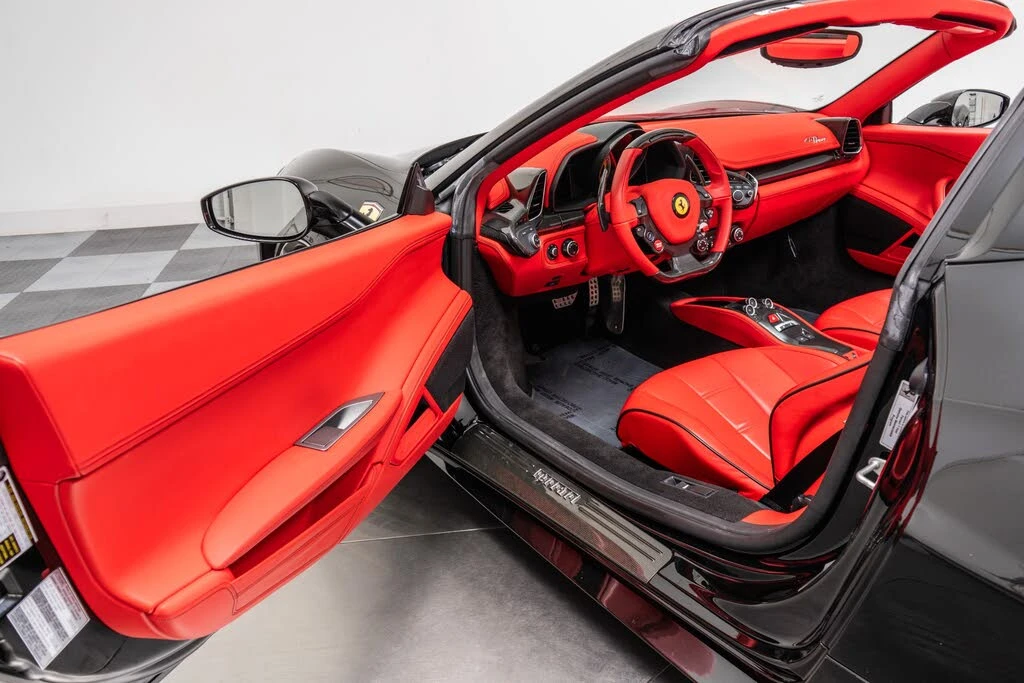 2015 Ferrari 458 Spider - Image 22 of 31