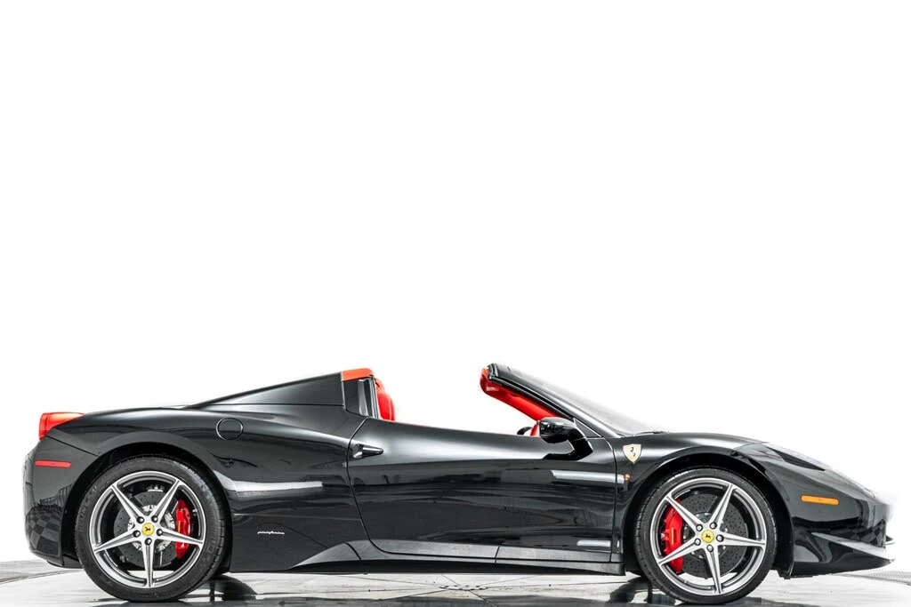 2015 Ferrari 458 Spider - Image 2 of 31
