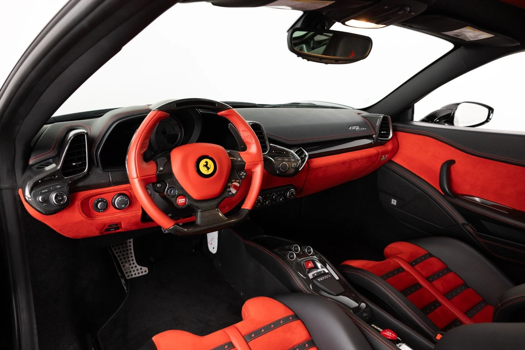 2015 Ferrari 458 Italia - Image 2 of 31