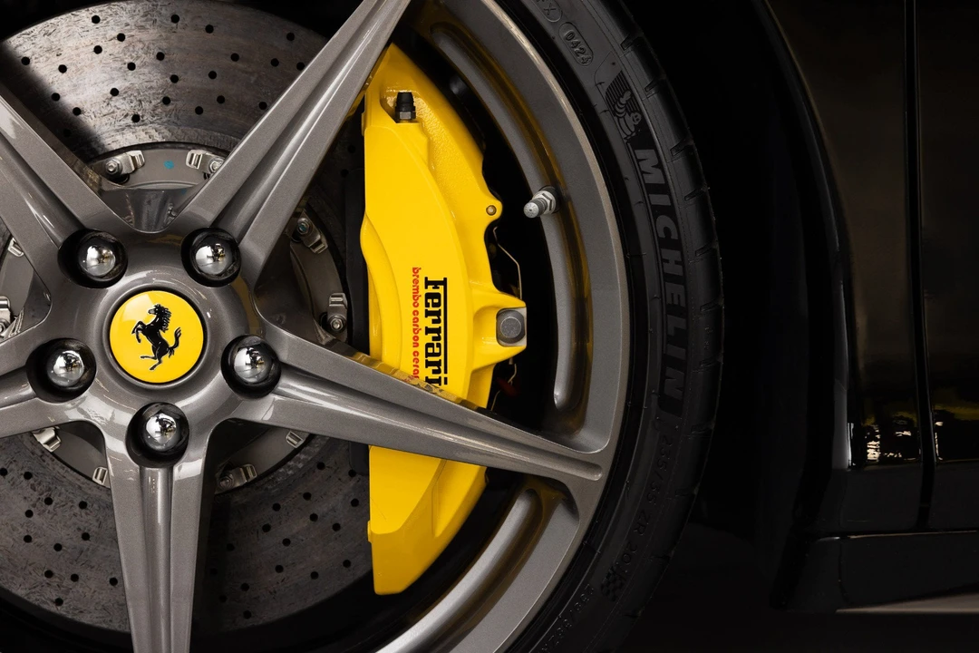 2015 Ferrari 458 Italia - Image 12 of 31