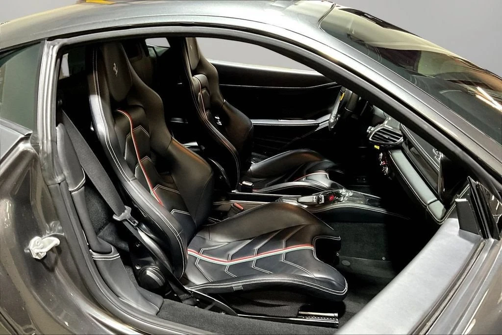 2015 Ferrari 458 Italia - Image 23 of 30