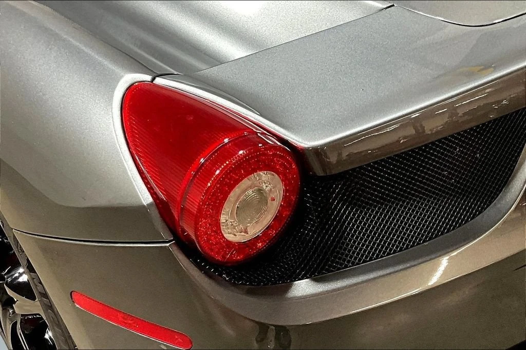 2015 Ferrari 458 Italia - Image 20 of 30