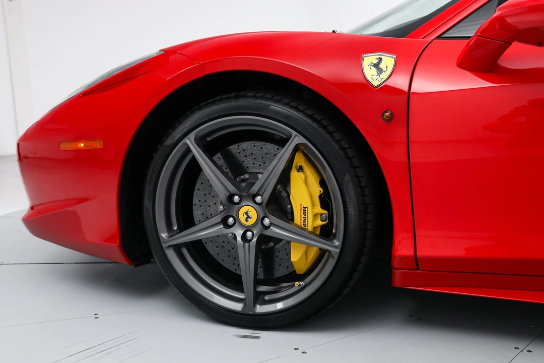 2015 Ferrari 458 Italia - Image 15 of 31