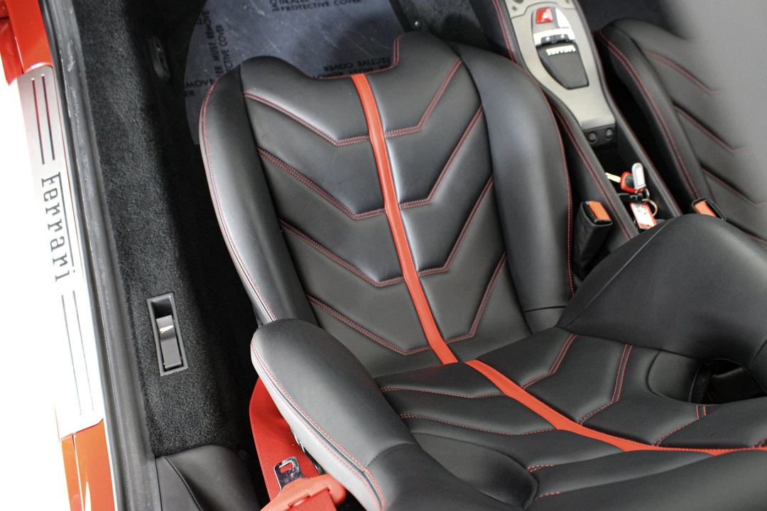 2015 Ferrari 458 Italia - Image 26 of 31