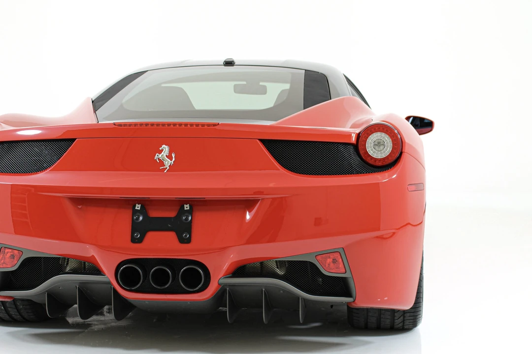 2015 Ferrari 458 Italia - Image 17 of 31