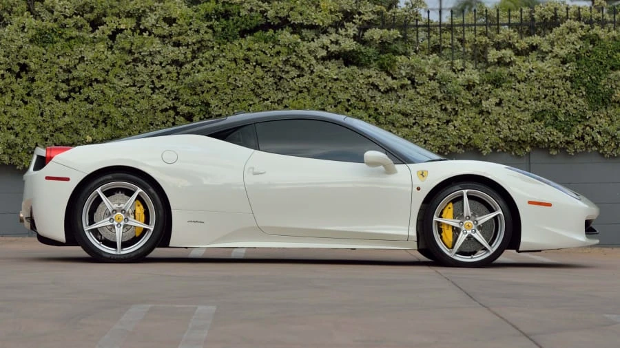 2015 Ferrari 458 Italia - Image 2 of 31