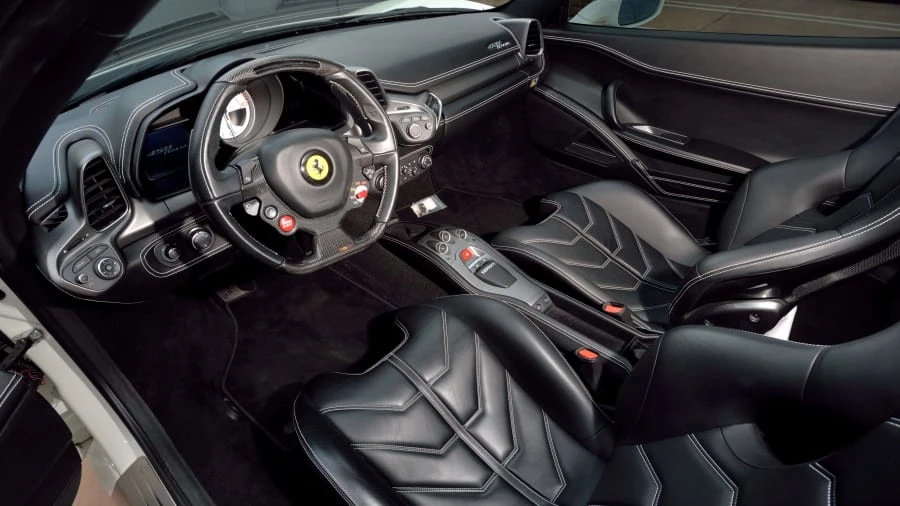 2015 Ferrari 458 Italia - Image 4 of 31
