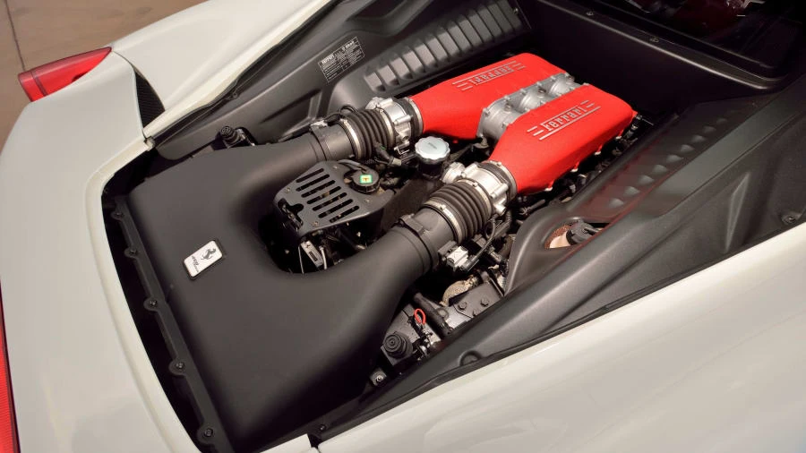 2015 Ferrari 458 Italia - Image 7 of 31