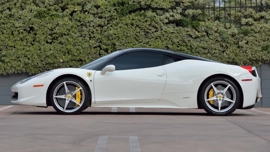 2015 Ferrari 458 Italia - Image 8 of 31