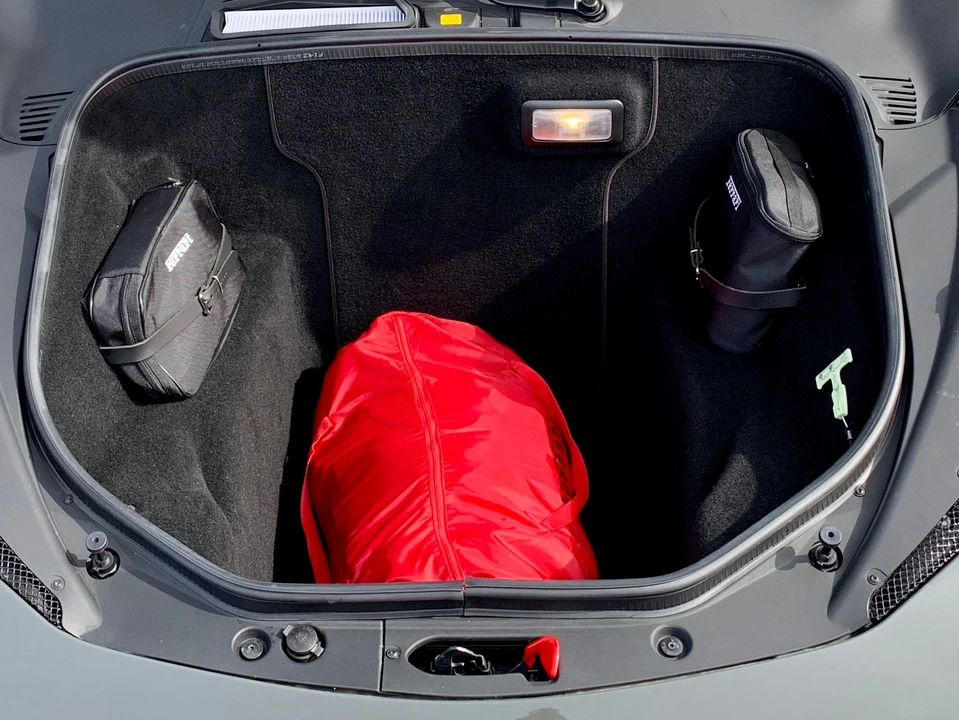 2015 Ferrari 458 Italia - Image 8 of 18