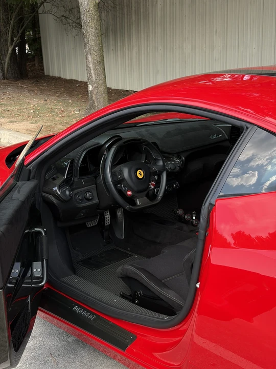 2015 Ferrari 458 Speciale - Image 11 of 31