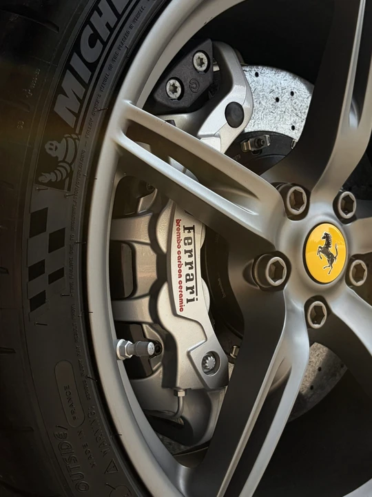 2015 Ferrari 458 Speciale - Image 25 of 31