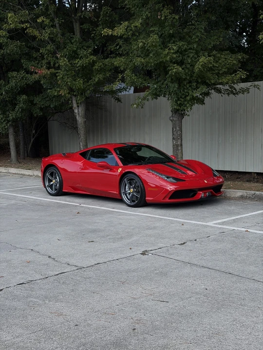 2015 Ferrari 458 Speciale - Image 9 of 31
