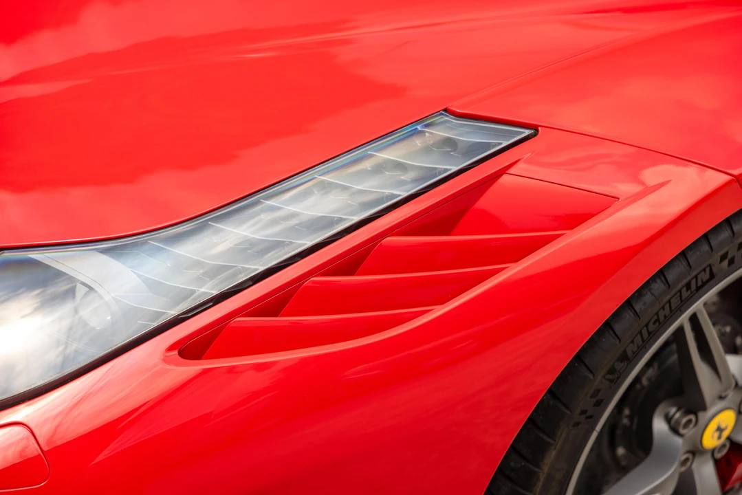 2015 Ferrari 458 Speciale - Image 27 of 31