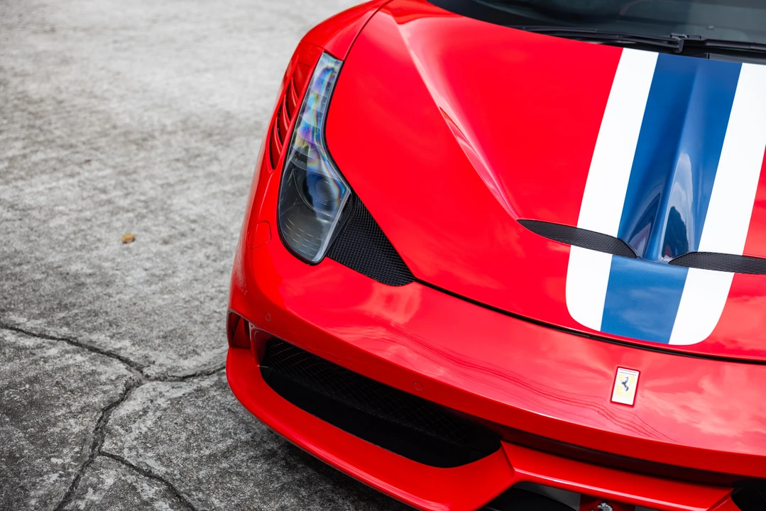 2015 Ferrari 458 Speciale - Image 19 of 31