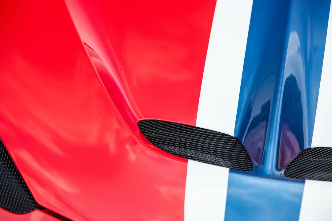 2015 Ferrari 458 Speciale - Image 23 of 31