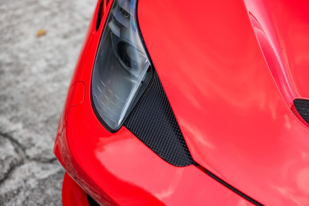 2015 Ferrari 458 Speciale - Image 25 of 31