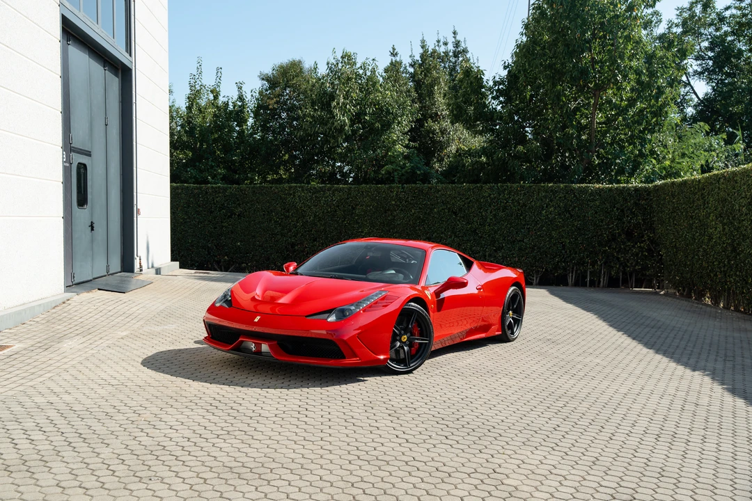 2015 Ferrari 458 Speciale - Image 5 of 31