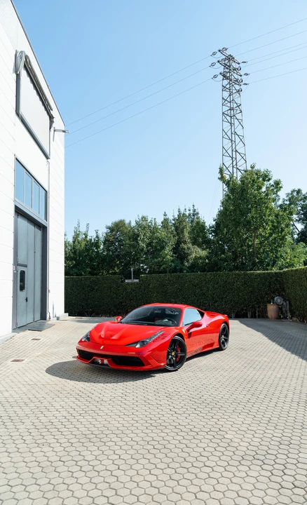 2015 Ferrari 458 Speciale - Image 8 of 31