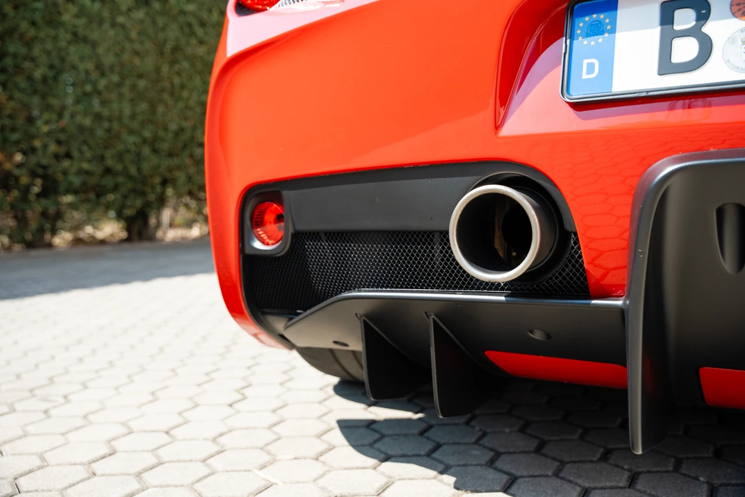 2015 Ferrari 458 Speciale - Image 10 of 31