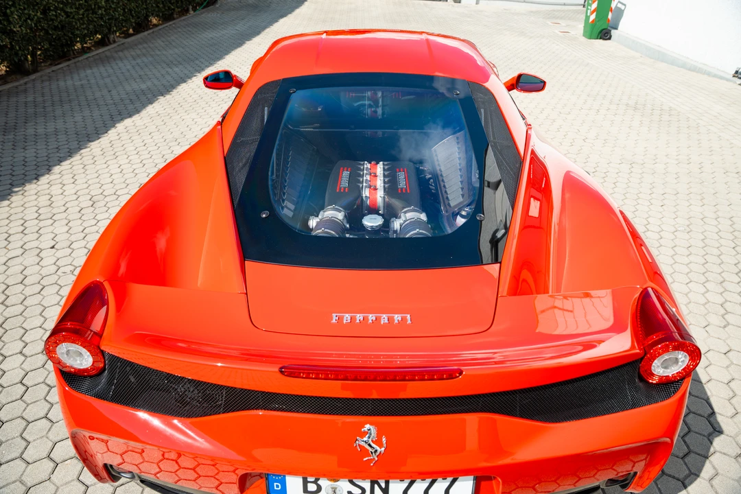 2015 Ferrari 458 Speciale - Image 13 of 31