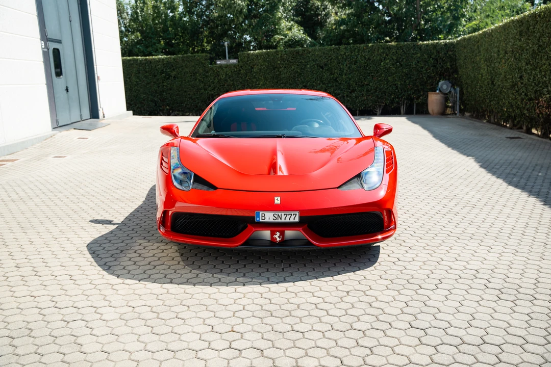 2015 Ferrari 458 Speciale - Image 2 of 31