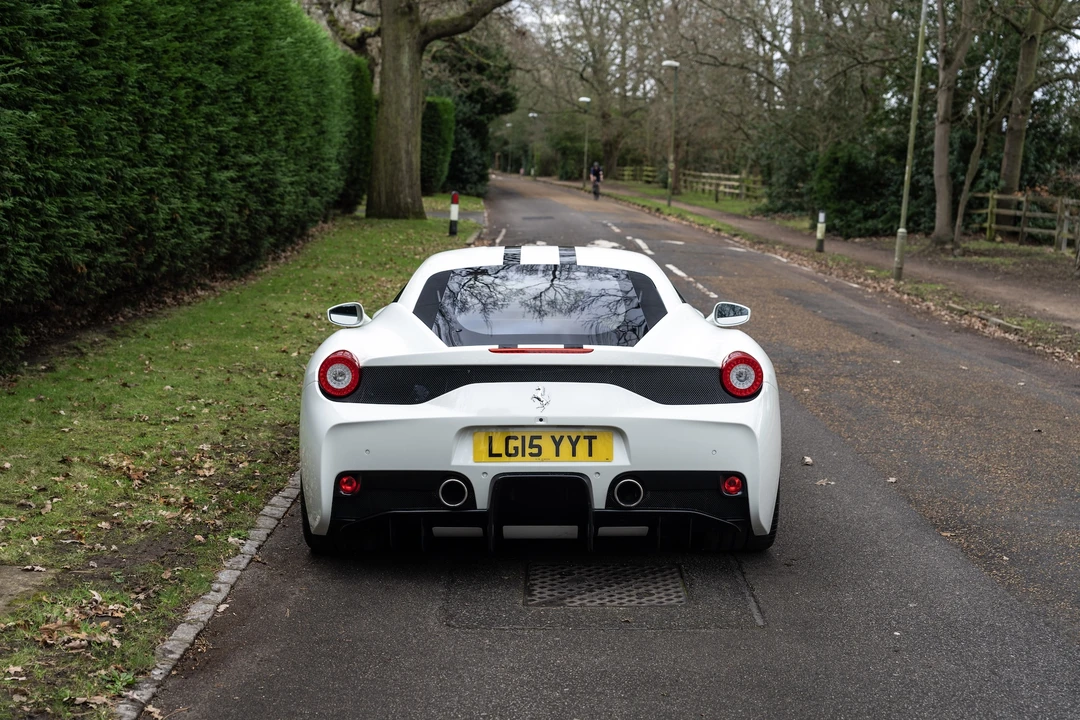 2015 Ferrari 458 Speciale - Image 7 of 31