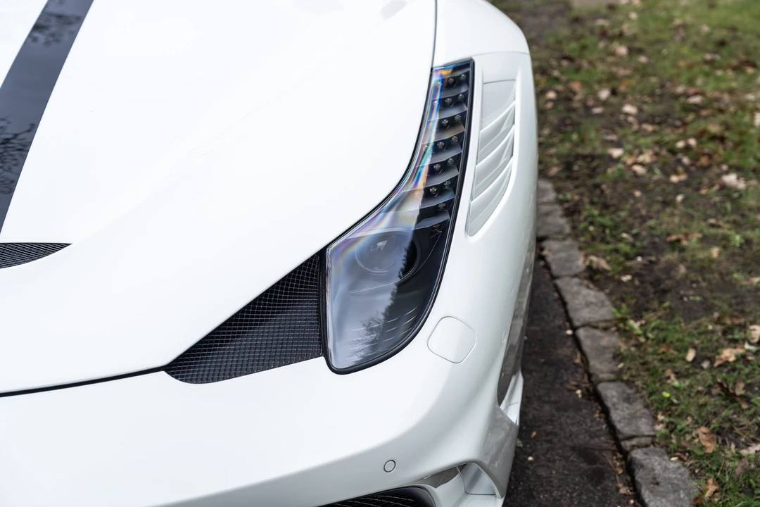 2015 Ferrari 458 Speciale - Image 14 of 31