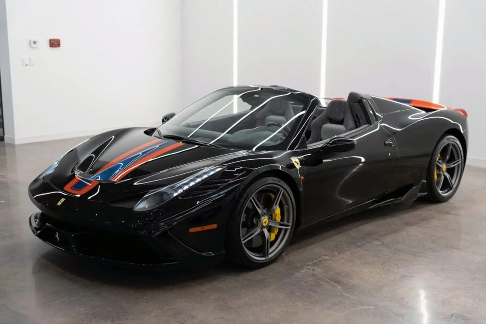 2015 Ferrari 458 Speciale Aperta - Image 6 of 15