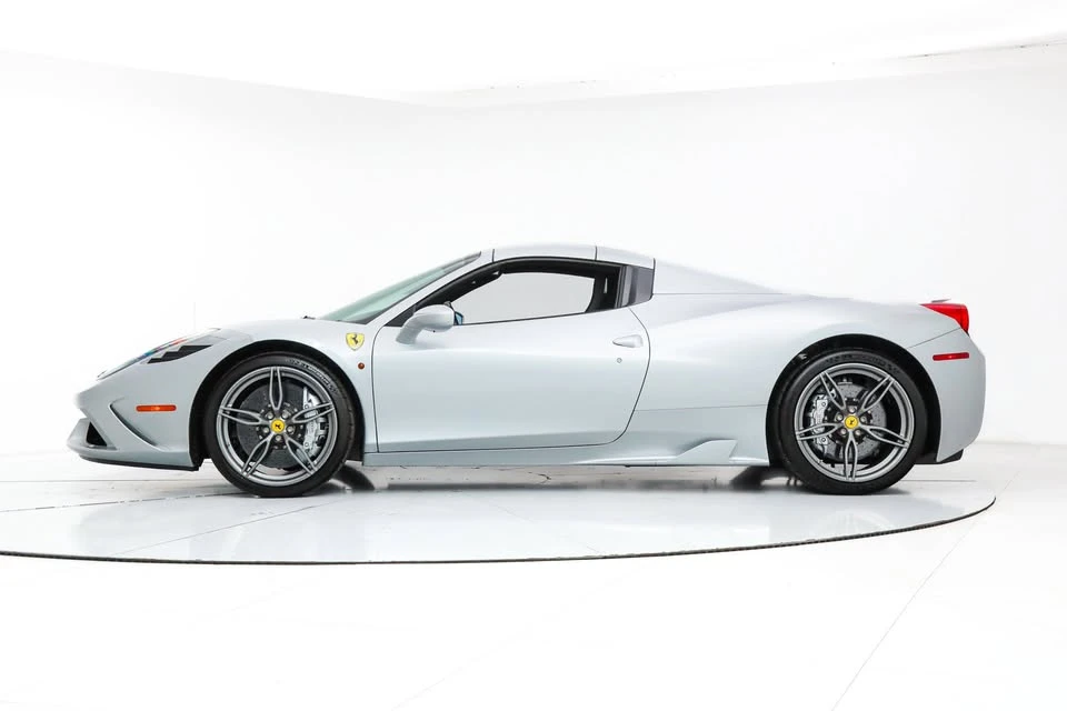 2015 Ferrari 458 Speciale Aperta - Image 2 of 8