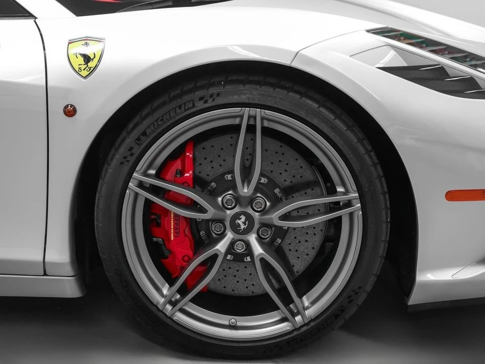 2015 Ferrari 458 Speciale Aperta - Image 15 of 22