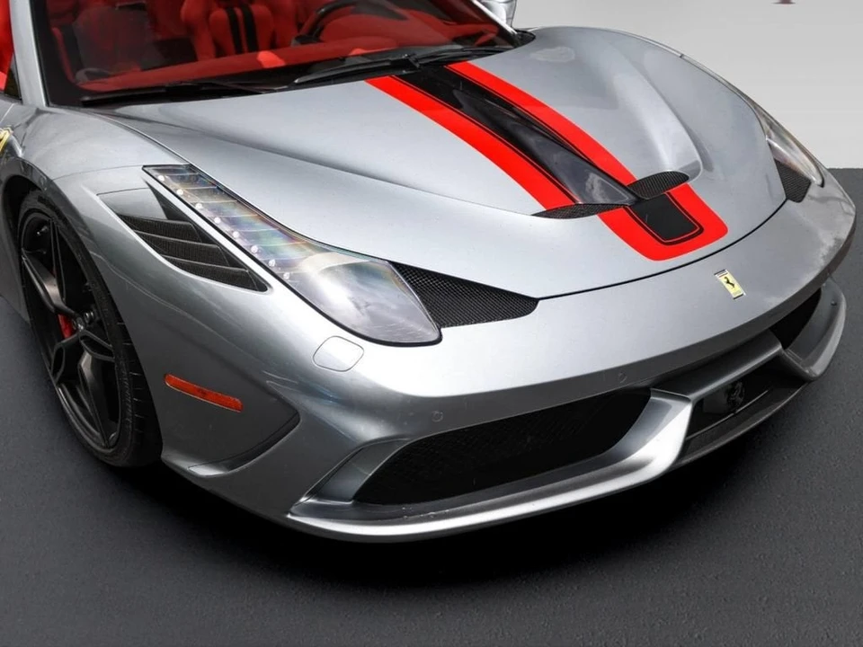 2015 Ferrari 458 Speciale Aperta - Image 12 of 31