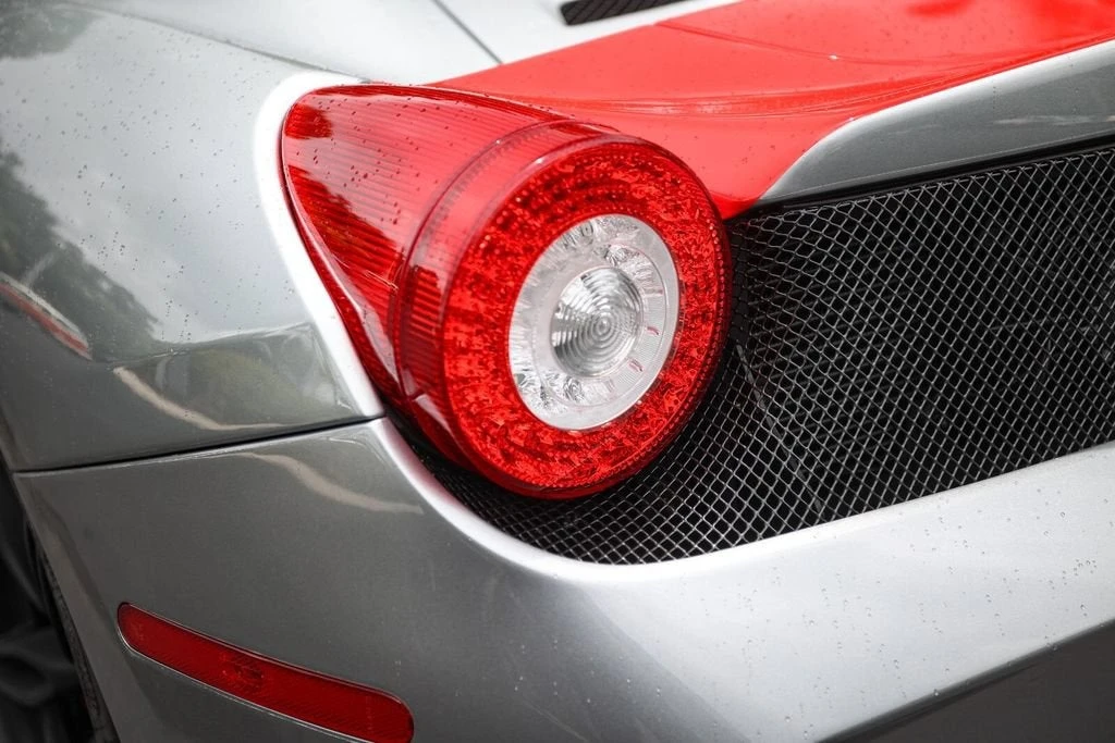 2015 Ferrari 458 Speciale Aperta - Image 22 of 31