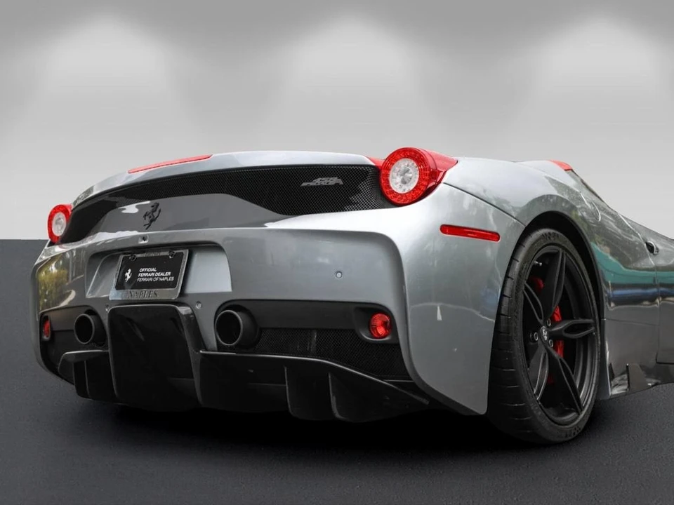 2015 Ferrari 458 Speciale Aperta - Image 19 of 31