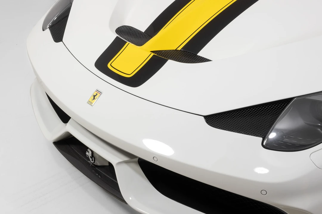 2015 Ferrari 458 Speciale Aperta - Image 14 of 31